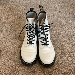 White dr martins